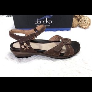 Dansko Carolina Leather Sandals Brown Size 6 Comfort Slingback BNIB